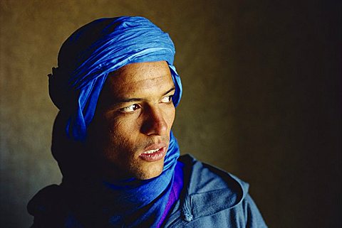 Bedouin man, Hassi Labiad near Merzouga, Morocco, North Africa, Africa