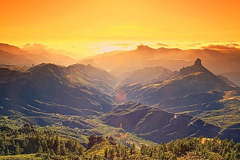 Canary Islands, Gran Canaria, Central Mountains, View of West Gran Canaria from Roque Nublo