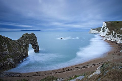 Durdle Door beach on the Jurassic Coast in winter, UNESCO World Heritage Site, Dorset, England, United Kingdom, Europe