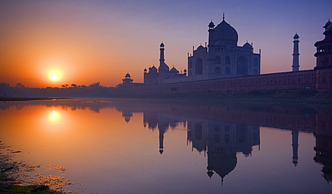 Taj Mahal, UNESCO World Heritage Site, reflected in the Yamuna River, Agra, Uttar Pradesh, India, Asia