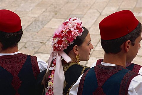 Tourist Board folk dancers, Lusa Square, Dubrovnik, Croatia, Europe