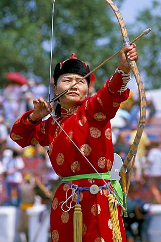 Archery contest, Naadam festival, Oulaan Bator (Ulaan Baatar), Mongolia, Central Asia, Asia