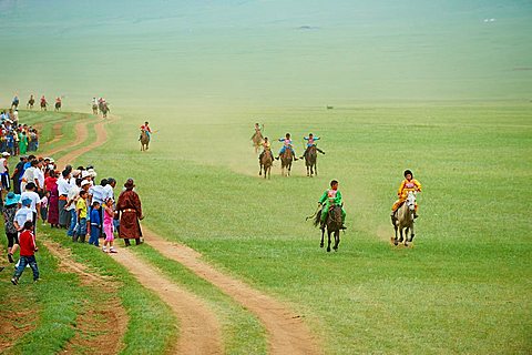 Mongolia, Bulgan province, horse race at the Naadam festival