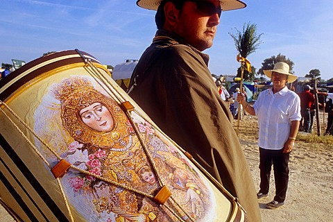 `Tamborilero¬¥,Pilgrims in Donana Palace,Romeria del Rocio, pilgrims on their way through the Donana National Park, pilgrimage of Sanl√∫car de Barrameda brotherhood, to El Rocio, Almonte, Huelva province, Andalucia