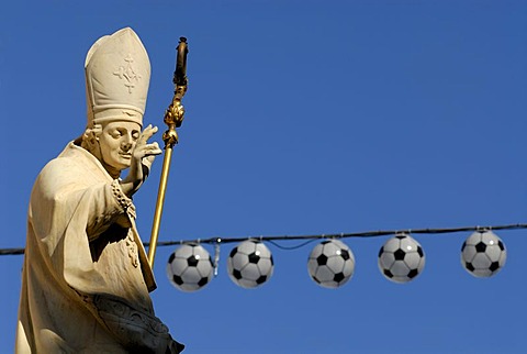 Annasaeule by Christof Benedetti, at top a statue of Pope Vigilius, 2008 UEFA European Football Championship, Maria Theresien Street, Innsbruck, Tyrol, Austria, Europe