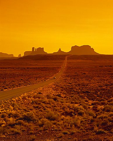 Route 163 to Monument Valley, Utah, USA
