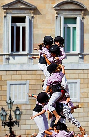 Minyons de Terrassa Human tower falling, Castellers is a Catalan tradition Festa de la Merce, city festival Placa de Sant Jaume Barcelona, Spain