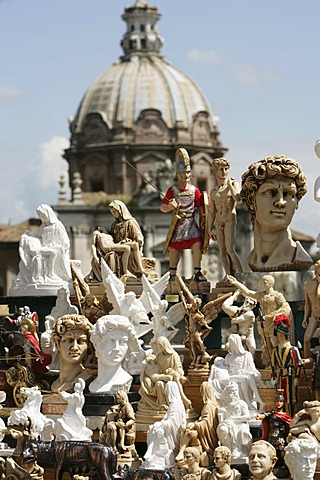 ITA, Italy, Rome : Souvenir stand at the Foro Romano.. |