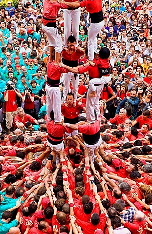 Castellers de Barcelona 'Castellers' building human tower, a Catalan tradition Festa de la Merce, city festival Placa de Sant Jaume Barcelona, Spain