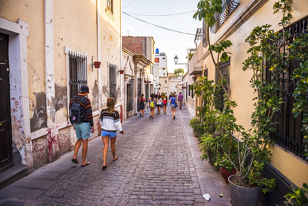Backpackers on free walking tour of Arequipa, Peru